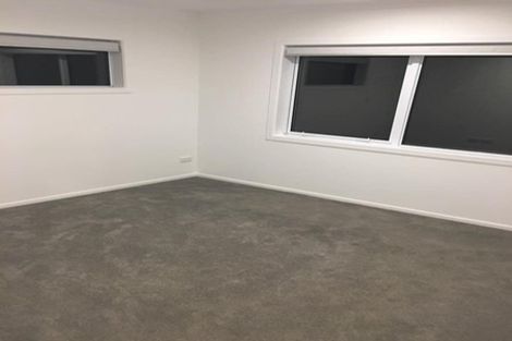 Photo of property in 8a Awanui Street, Merrilands, New Plymouth, 4312