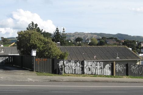 Photo of property in 178a-d Mungavin Avenue, Cannons Creek, Porirua, 5024