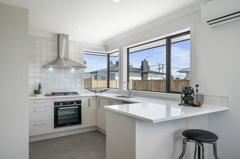 Photo of property in 28b Bartholomew Road, Levin, 5510