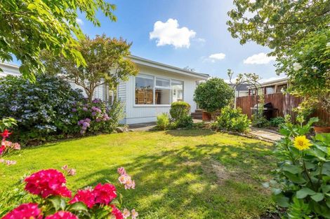 Photo of property in 12 Taverner Street, Carterton, 5713