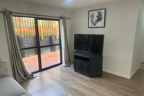 Photo of property in 28b Mason Street, New Lynn, Auckland, 0600