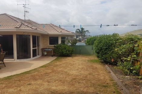 Photo of property in 43 Santa Monica Drive, Papamoa Beach, Papamoa, 3118