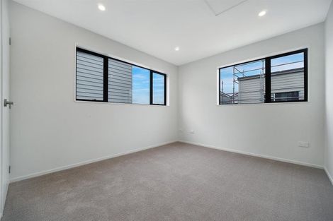 Photo of property in 5 Bei Road, Papakura, 2110