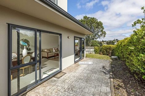 Photo of property in 6a Tobago Place, Sunnynook, Auckland, 0620