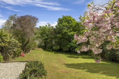 Photo of property in 92 Milton Terrace, Picton, 7220