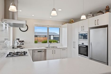 Photo of property in 22 Kohekohe Road, Papamoa Beach, Papamoa, 3118