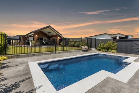 Photo of property in 5 Rich Rise, Havelock North, 4130