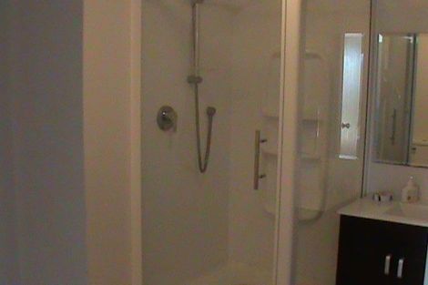 Photo of property in 1/167 Mokoia Road, Birkenhead, Auckland, 0626