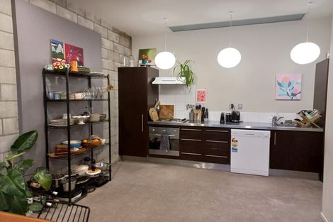 Photo of property in Mondrian Townhouses, 2/24 Hanson Street, Mount Cook, Wellington, 6021