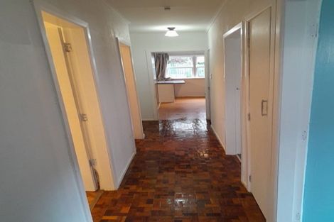 Photo of property in 157 Parkvale Road, Karori, Wellington, 6012