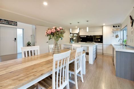 Photo of property in 109 Babich Road North, Ranui, Auckland, 0612