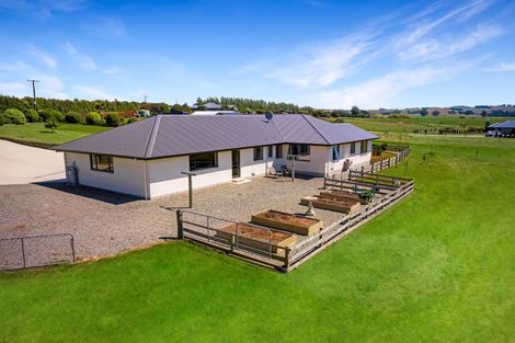 Photo of property in 280 Parsons Road, Weston, Oamaru, 9491