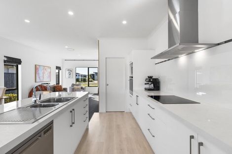 Photo of property in 7 Kotare Drive, Coastlands, Whakatane, 3120