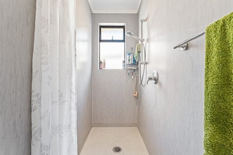 Photo of property in 104 Princess Street, Waitara, 4383