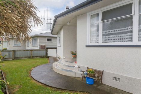 Photo of property in 81 Barraud Street, Dannevirke, 4930