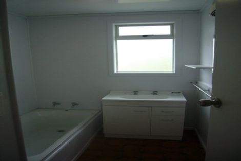 Photo of property in 120 Herewaka Street, Thames, 3500