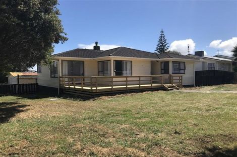 Photo of property in 2 Winsford Street, Manurewa, Auckland, 2102