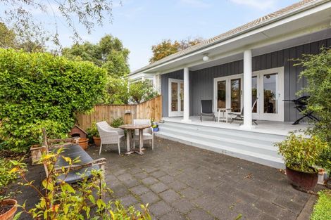 Photo of property in 22 Hunters Hill, Havelock North, 4130