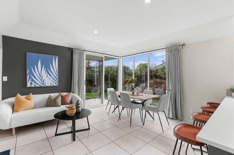 Photo of property in 5 Priorsford Court, Avonhead, Christchurch, 8042