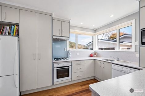 Photo of property in 18 Parnell Street, Fairfield, Lower Hutt, 5011