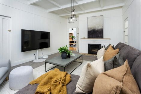 Photo of property in 313 Royal Road, Massey, Auckland, 0614