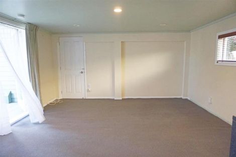 Photo of property in 30 Halver Road, Hillpark, Auckland, 2102