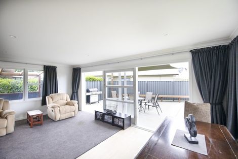 Photo of property in 24 Warwick Crescent, Taradale, Napier, 4112