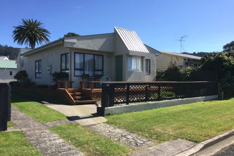 Photo of property in 47 Beach Road, Waihi Beach, 3611