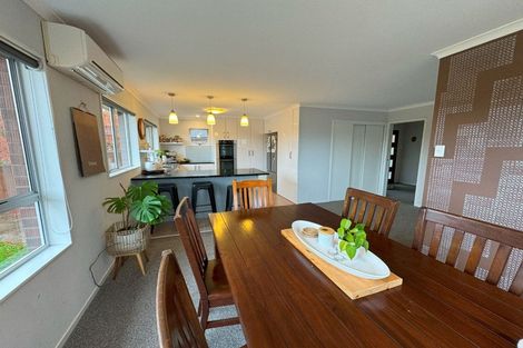 Photo of property in 5 Humphries Place, Awapuni, Palmerston North, 4412