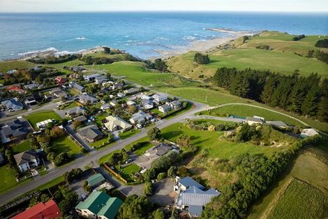 Photo of property in 4 Endeavour Place, Kaikoura, 7300