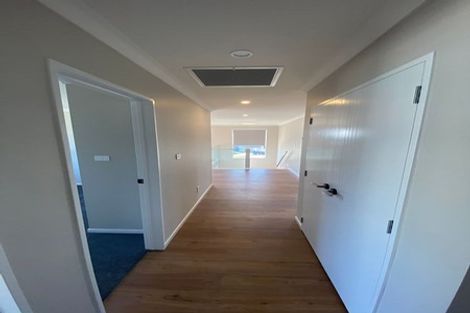 Photo of property in 9 Bendridge Street, Flat Bush, Auckland, 2019