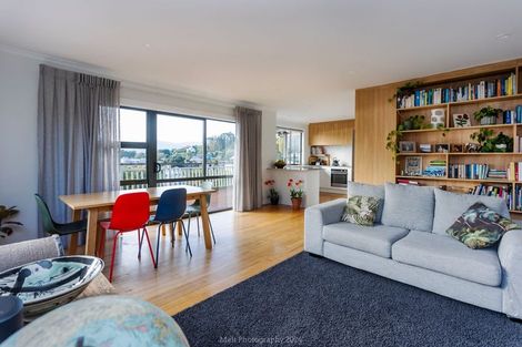 Photo of property in 18 Greenacres Street, Macandrew Bay, Dunedin, 9014