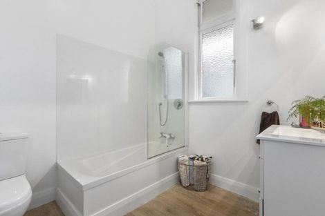 Photo of property in 274 Macandrew Road, Forbury, Dunedin, 9012