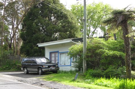 Photo of property in 624 Huia Road, Parau, Auckland, 0604