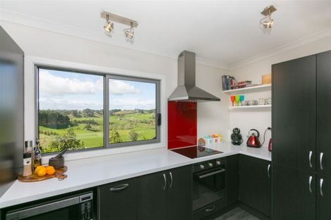 Photo of property in 281 Upland Road, Tarurutangi, New Plymouth, 4372