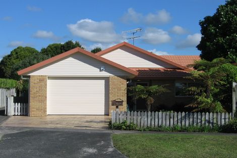 Photo of property in 16a Ross Crescent, Orewa, 0931