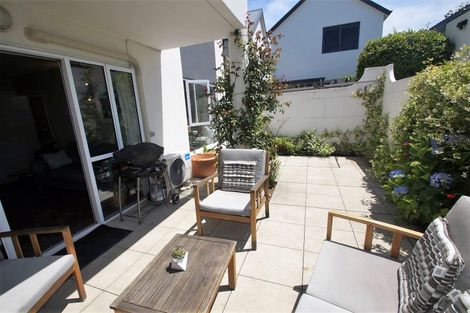 Photo of property in 2/7b Melrose Street, Christchurch Central, Christchurch, 8013