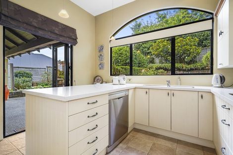 Photo of property in 28 Waipuna Place, Rototuna, Hamilton, 3210