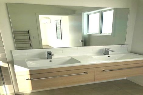 Photo of property in 320b Oceanbeach Road, Mount Maunganui, 3116