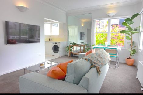 Photo of property in Illawarra Flats, 8/6 Brighton Road, Parnell, Auckland, 1052