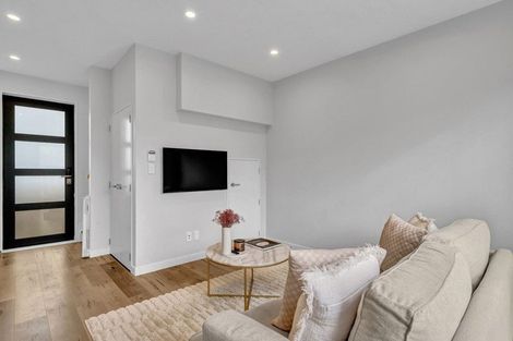 Photo of property in 5/86 Fred Taylor Drive, Westgate, Auckland, 0814