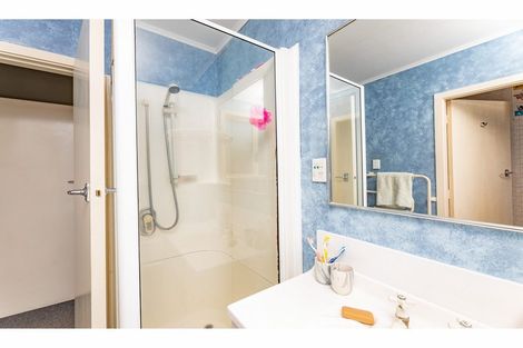 Photo of property in 72 Wingate Street, Redwood, Christchurch, 8051