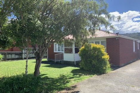 Photo of property in 39 Bledisloe Crescent, Wainuiomata, Lower Hutt, 5014