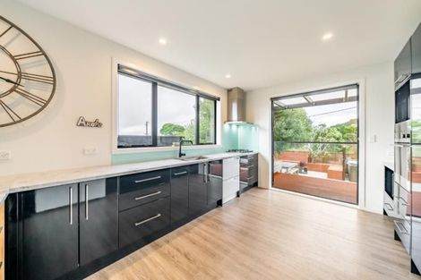 Photo of property in 47 Normandale Road, Normandale, Lower Hutt, 5010
