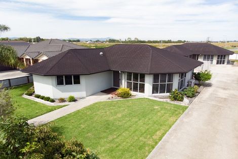 Photo of property in 27 Benner Drive, Ngatea, 3503