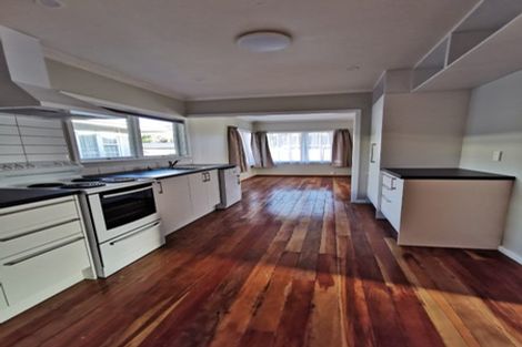 Photo of property in 71 Makora Road, Masterton, 5810