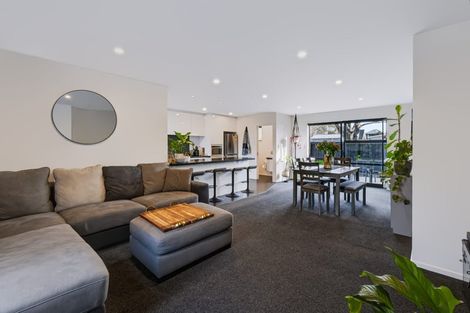 Photo of property in 4 Shingle Lane, Sydenham, Christchurch, 8023