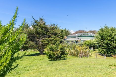 Photo of property in 191 Swamp Road, Te Horo, Otaki, 5581