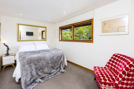 Photo of property in 24 Freemans Way, Pinehaven, Upper Hutt, 5019