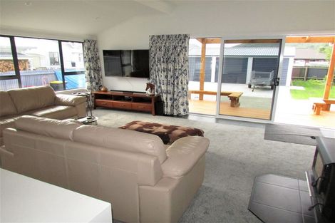 Photo of property in 37 Marlborough Street, Greymouth, 7805